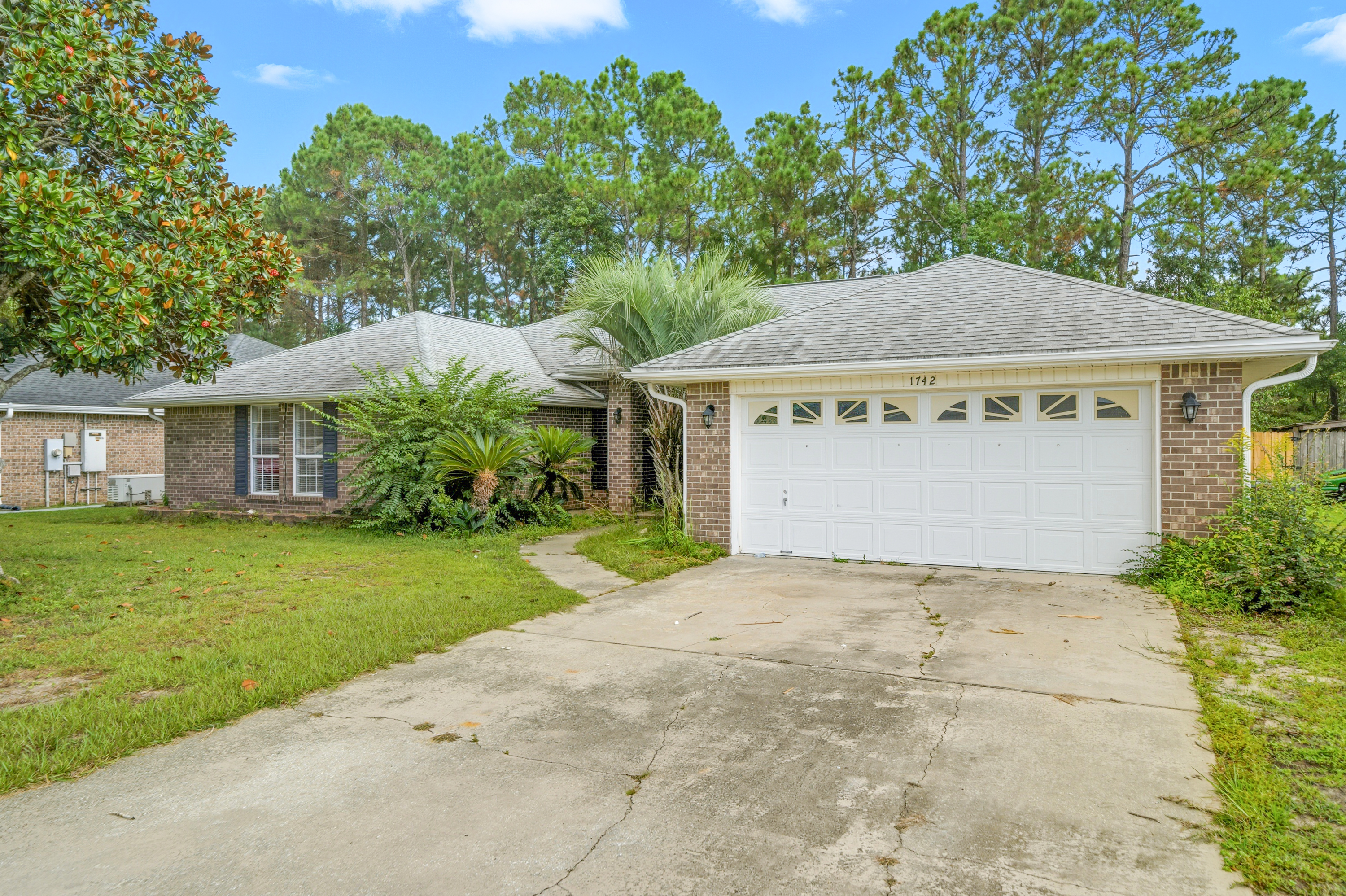 1742 Beachside Dr, Pensacola — managed by Horton Heritage Collective