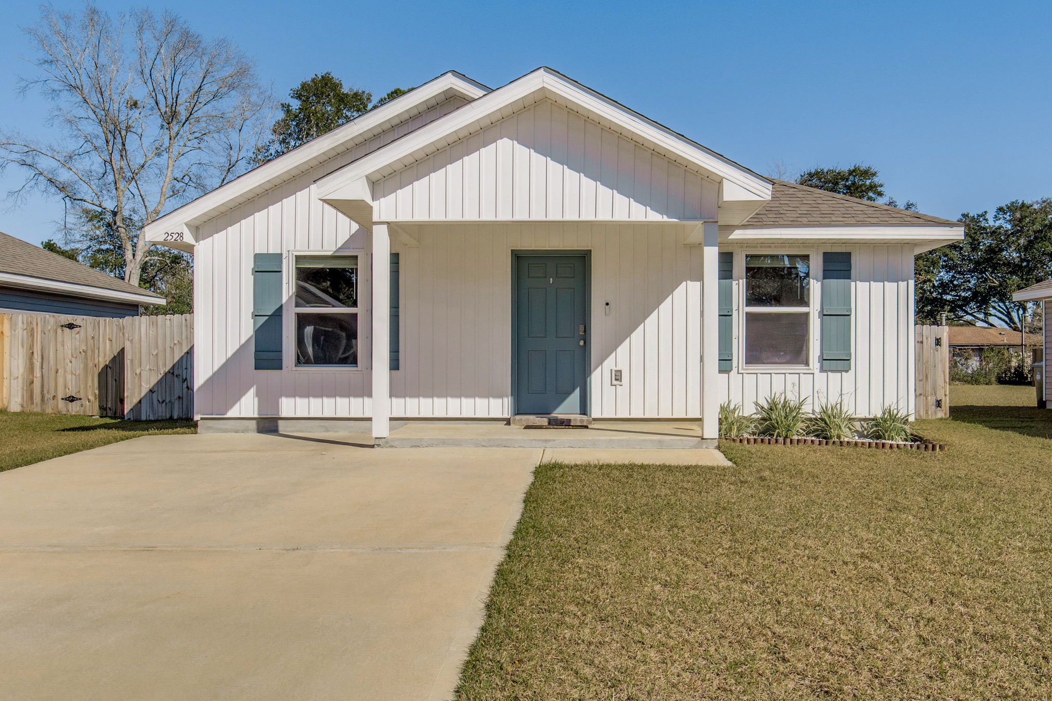 2528 Sutton Place Dr, Pensacola — managed by Horton Heritage Collective