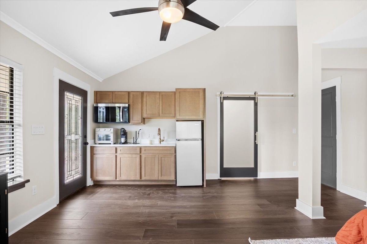 1306 Unit D, Pensacola — vaulted studio living and kitchenette